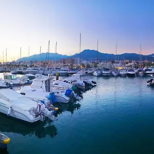 puerto-marina-luxury-2bdr-apartment-with-sea-view.1costadelsol.com/
