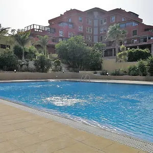 apartmento-la-perla-el-medano.tenerifehoteles.net/