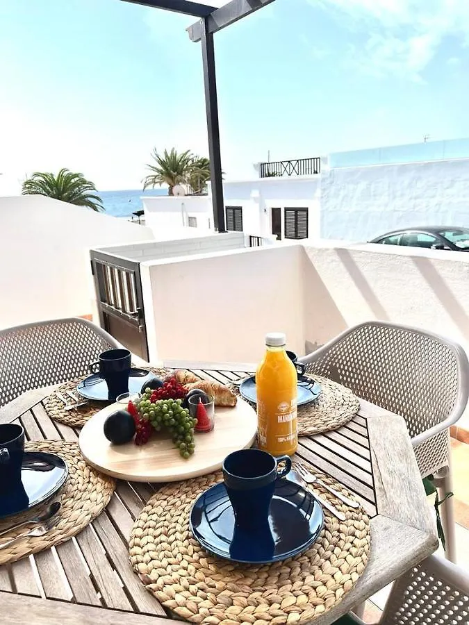 Apartamento La Gaviota Playa Honda  Apartment